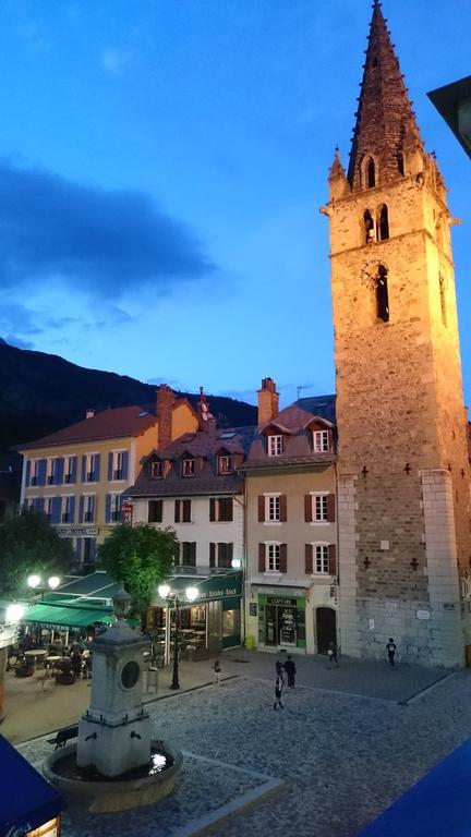 Le Grand Hotel Barcelonnette Exterior foto